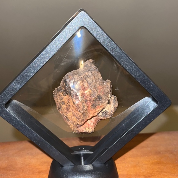 Meteorites - Picture 8 of 16